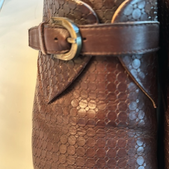Authentic men\'s size 8 Cesare Paciotti
Brown dress shoes main image 9
